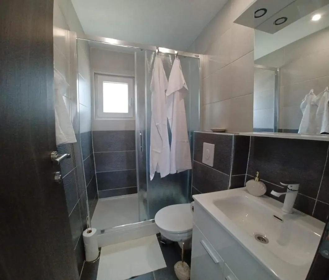 Mobile Home Tiva Drage Apartment