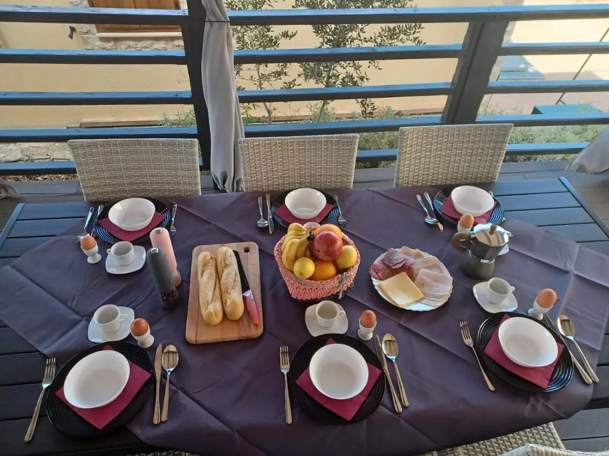 Apartment Mobile Home Tiva Drage Croatia